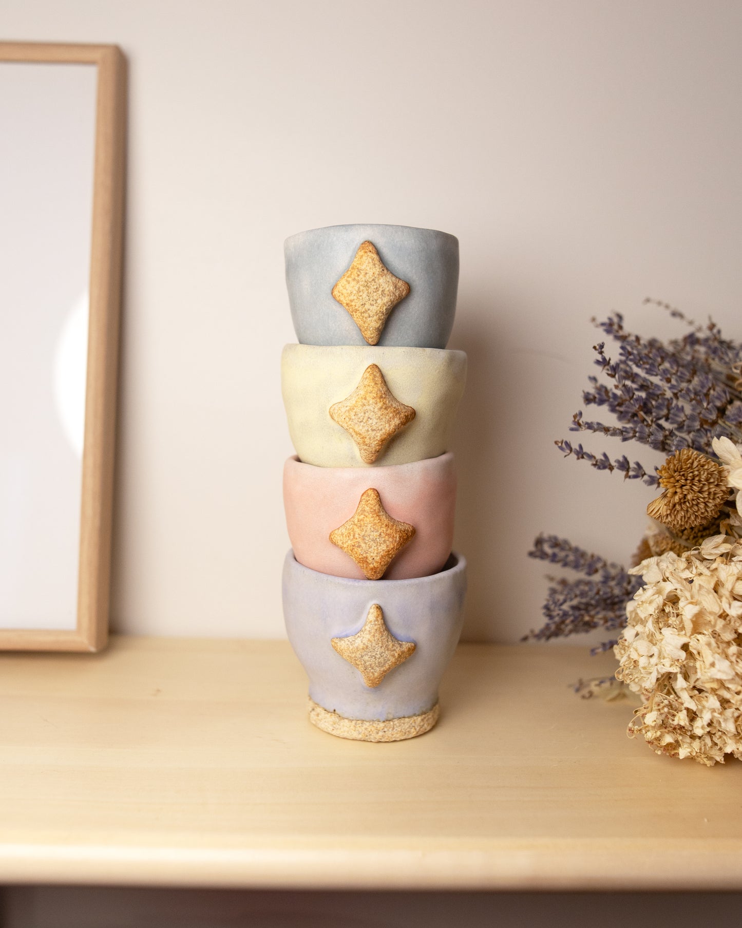 DAiLY SPECiAL (Lulu Luyao Chang): Star Cup