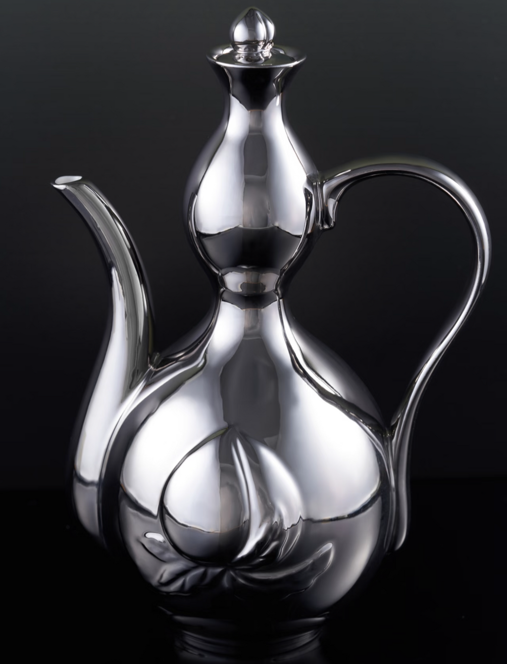XI XING LE喜行乐： Silver Peach Flagon 千杯不醉福禄桃酒壶银色