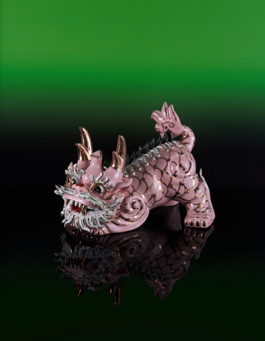 XI XING LE喜行乐：Gold Kirin Sculpture 祥瑞麒麟摆件 半卧